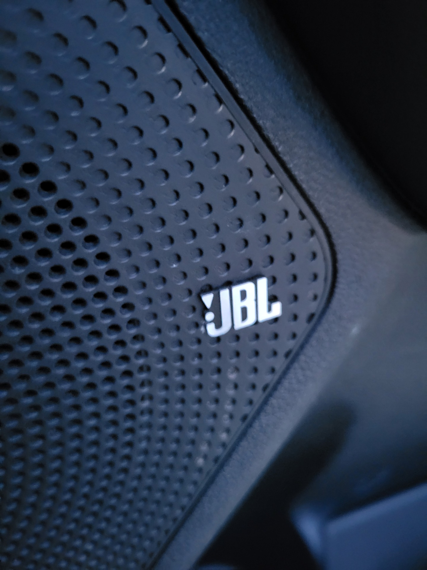 KIA NIRO + 4  HIGHER SPEC MODEL WITH ELECTRIC SUNROOF SLIDE AND TILT,  LEATHER INTERIOR HEATED SEATS HEATED STEERING WHEEL,  LANE DEPARTURE.  BLIND SPOT ALERT, UPGRADE HEADLIGHTS, AND MUCH MORE SPEC, 2022 CAR, 64KWH LONGER RANGE MODEL,  82000 MILES WITH FULL SERVICE HISTORY,  IN VERY GOOD CONDITION INSIDE AND OUT,  FIRST TO VIEW WILL BUY,  VERY RESONABLE PRICE,  IF YOU ARE GENUINELY INTERESTED IN THE CAR PLEASE SEND ME A MESSAGE AND CONTACT NUMBER AND I WILL CONTACT YOU AS SOON AS I CAN THANKS.  CAN SECURE THE CAR WITH DEPOSIT IN REVOLUTE OR BANK TRANSFER, PAYMENT CAN BE MADE IN REVOLUTE OR BANK TRANSFER.  CAN DELIVER THE CAR TO YOU AT HOME OR WORK DEPENDING ON YOUR LOCATION ETC.  